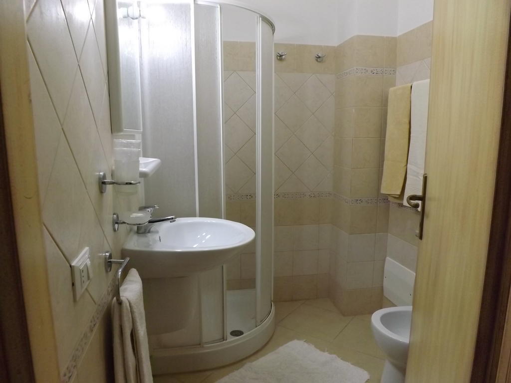 Hotel Sagittario San Sperate Стая снимка