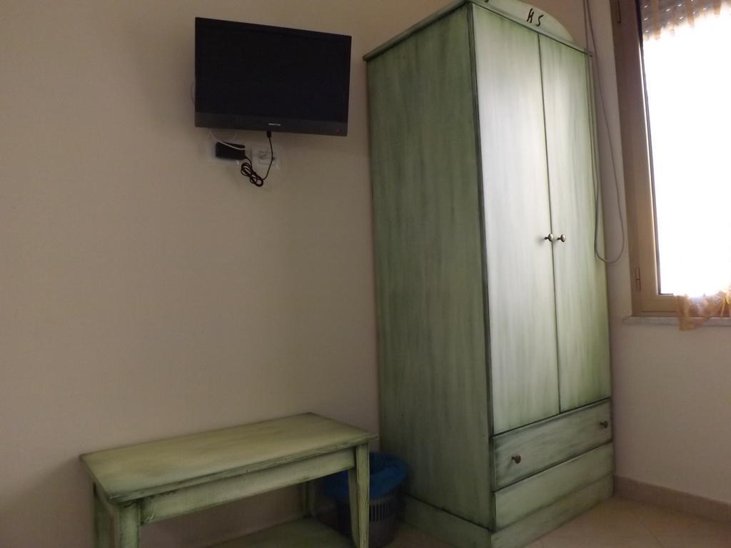 Hotel Sagittario San Sperate Стая снимка