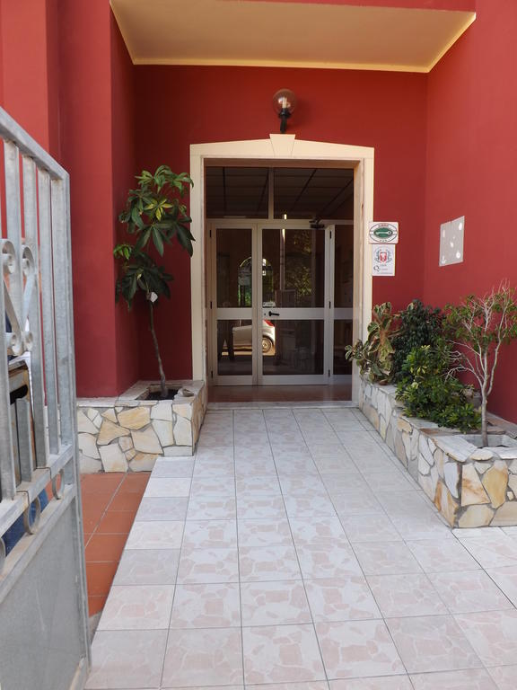 Hotel Sagittario San Sperate Екстериор снимка