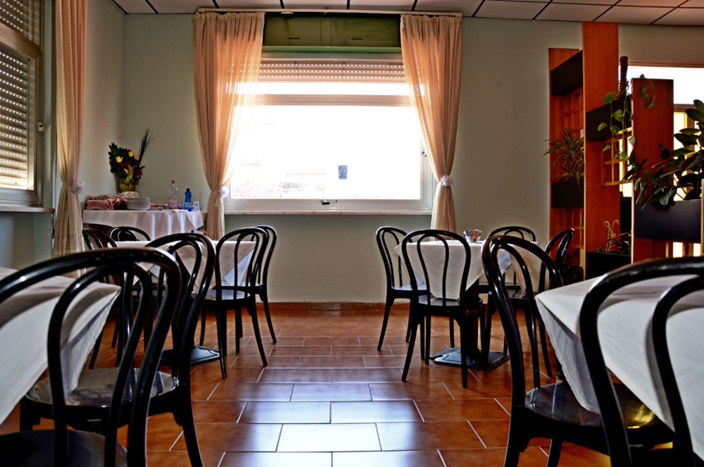 Hotel Sagittario San Sperate Екстериор снимка