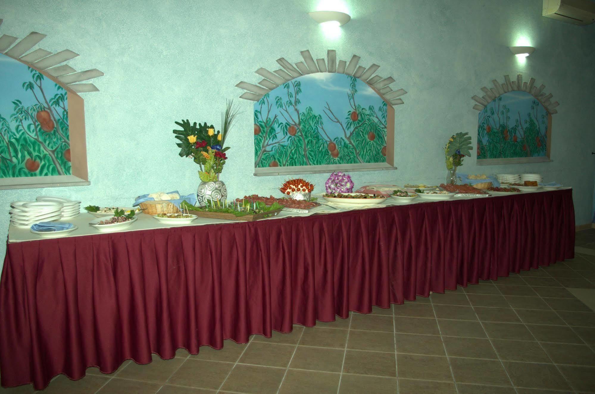 Hotel Sagittario San Sperate Екстериор снимка